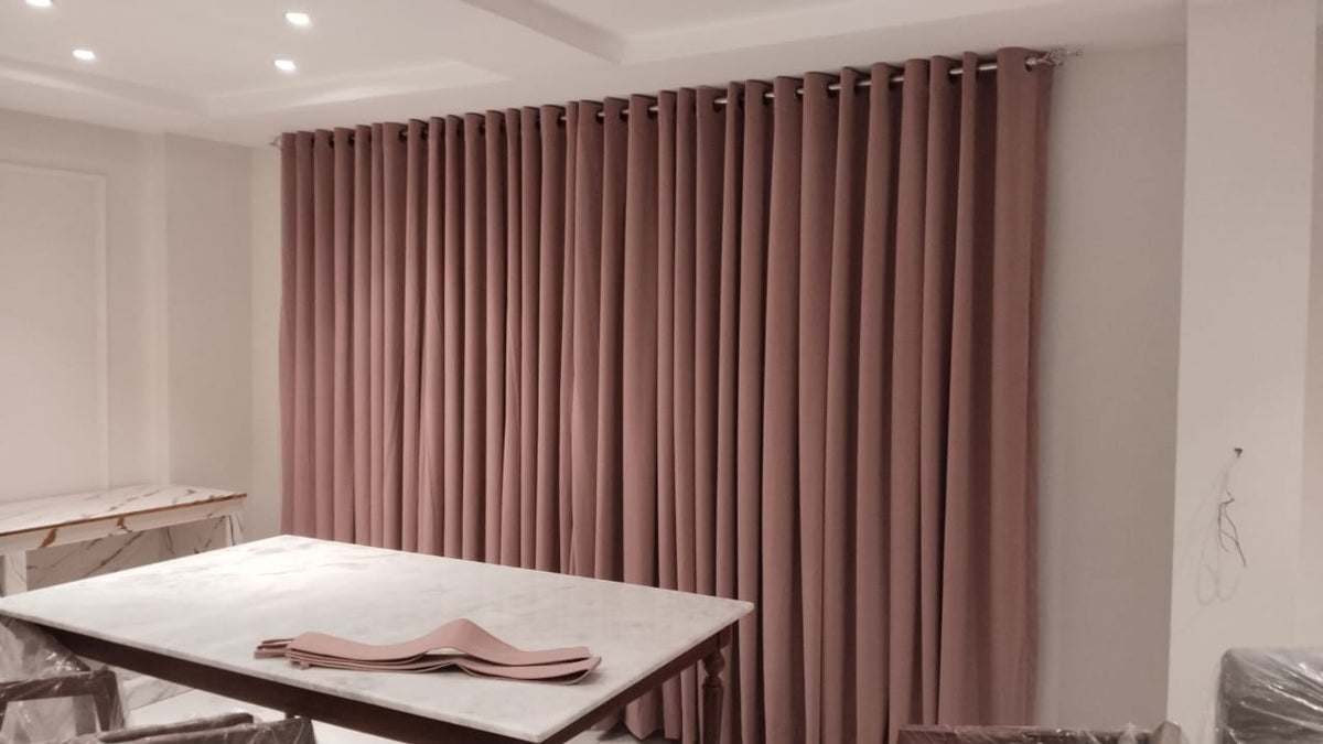 Plain Velvet Curtains – Luxury Soft Fabric for Elegant Interiors